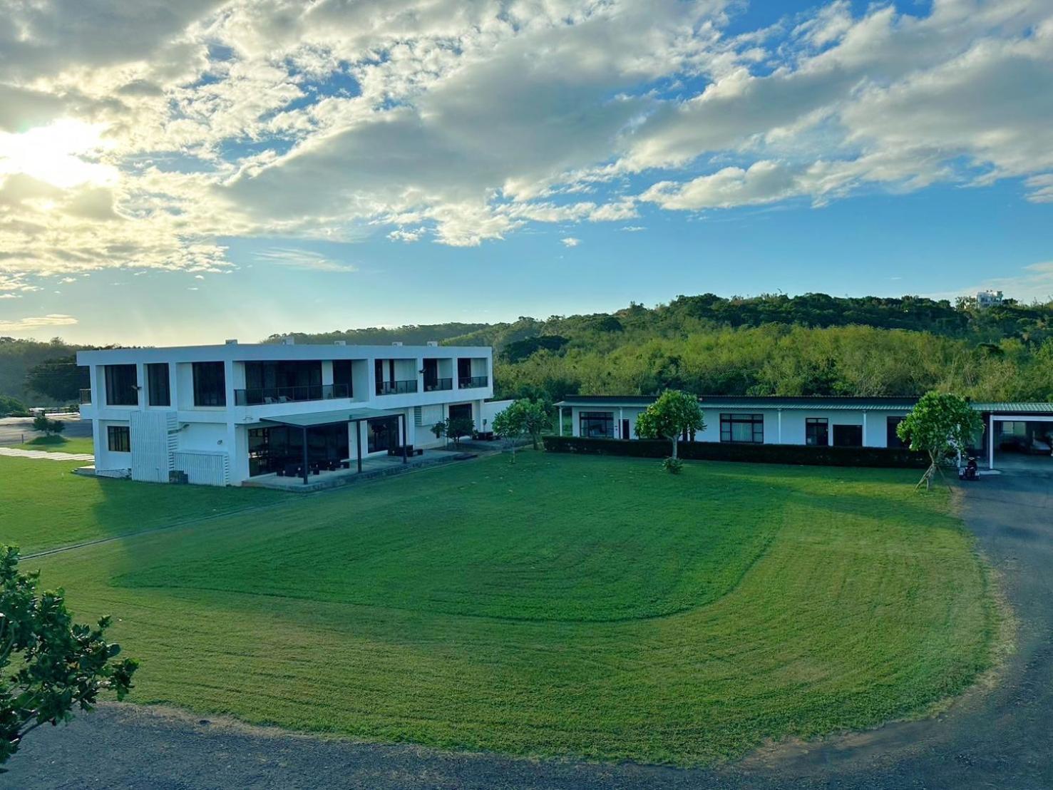 Still Hills Inn Heng-ch'un Exterior foto